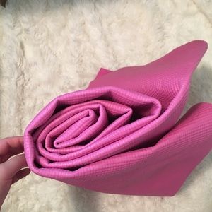 PINK YOGA MAT